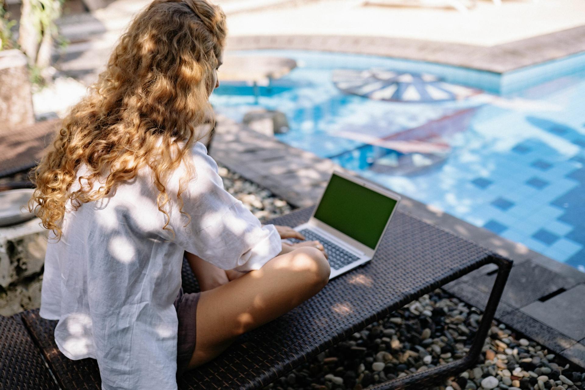 COMMENT ANTICIPER LES CONGÉS EN FREELANCE ?